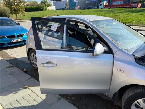 2009 Hyundai İ30 Sağ Ön Kapı (Dolu)